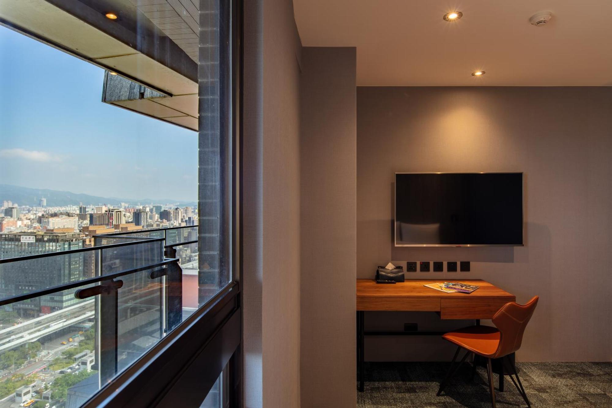 Roaders Plus Hotel - Taipei Station Room photo