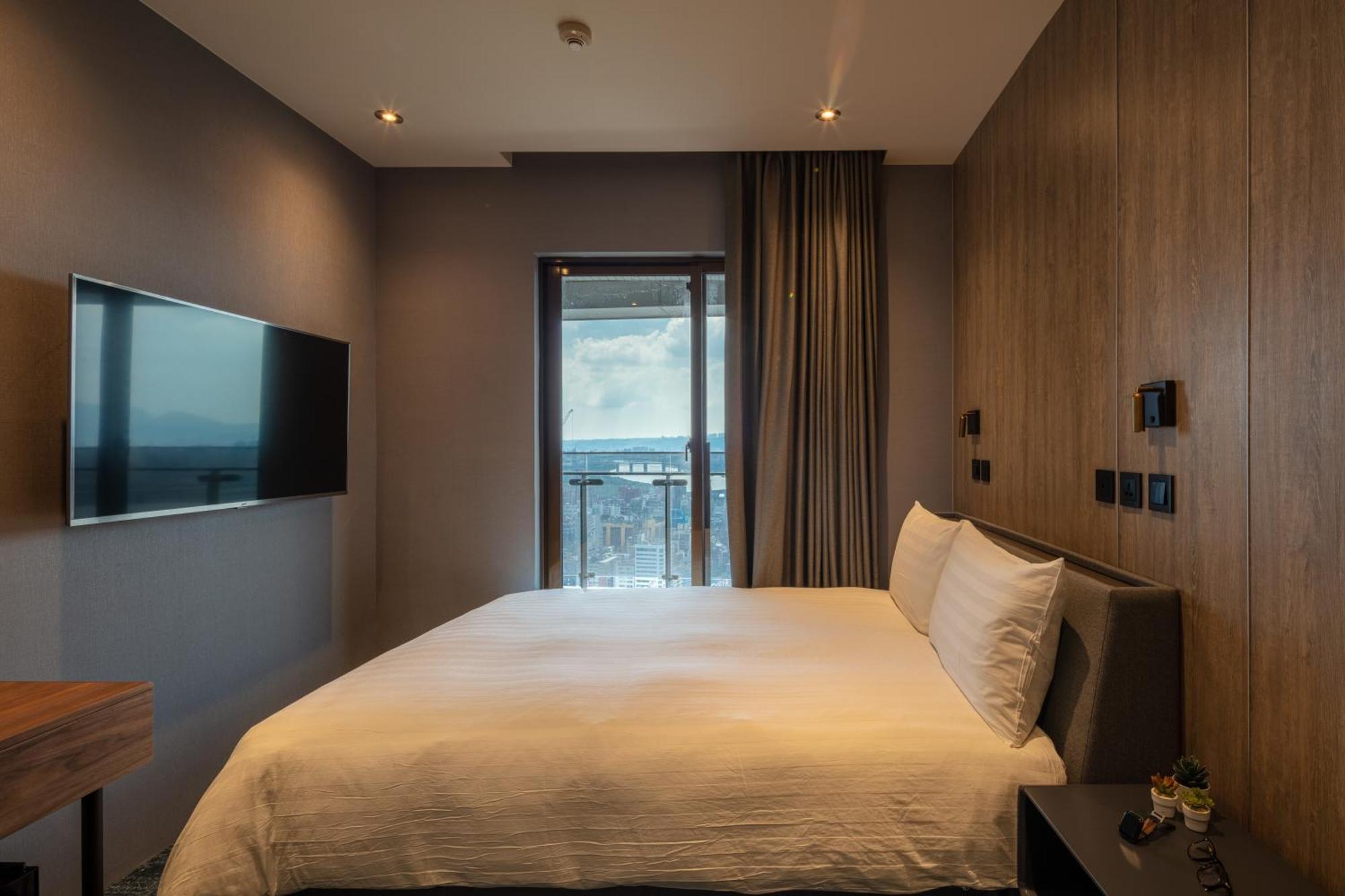 Roaders Plus Hotel - Taipei Station Room photo