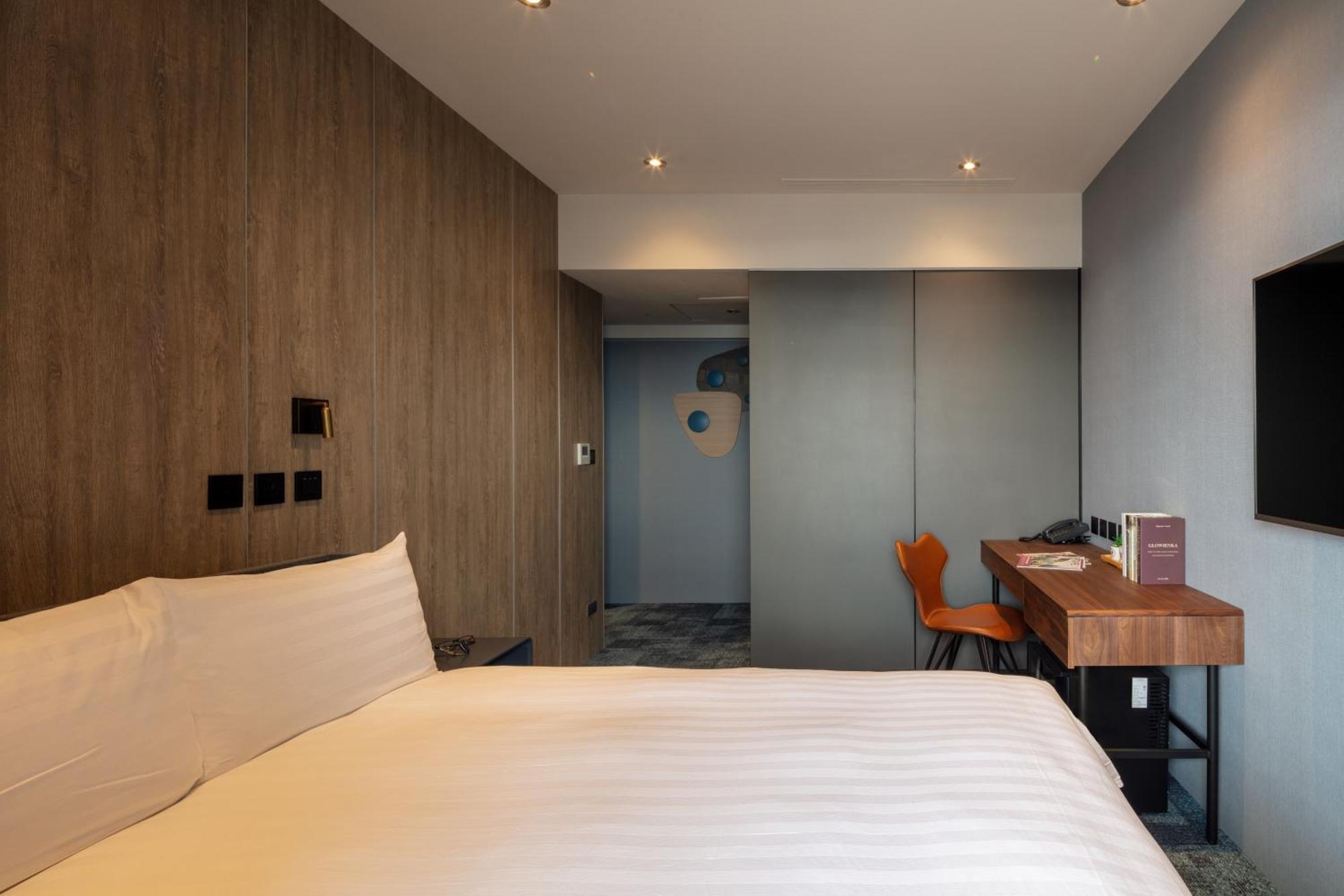 Roaders Plus Hotel - Taipei Station Room photo