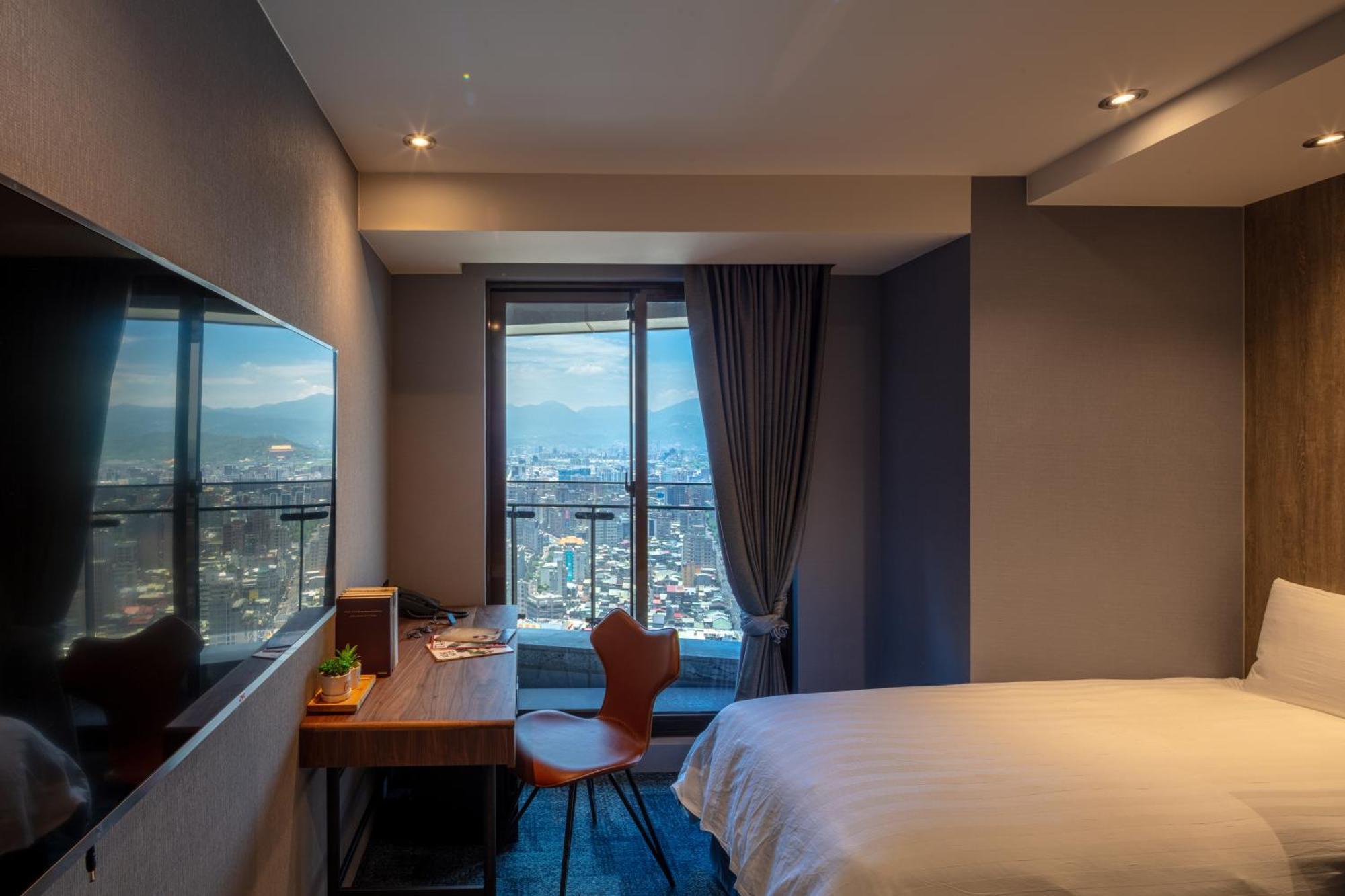 Roaders Plus Hotel - Taipei Station Room photo